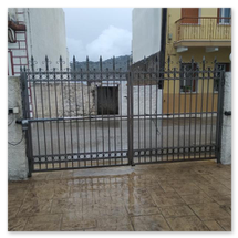 Ανοιγόμενοι μηχανισμοί αυλόπορτας